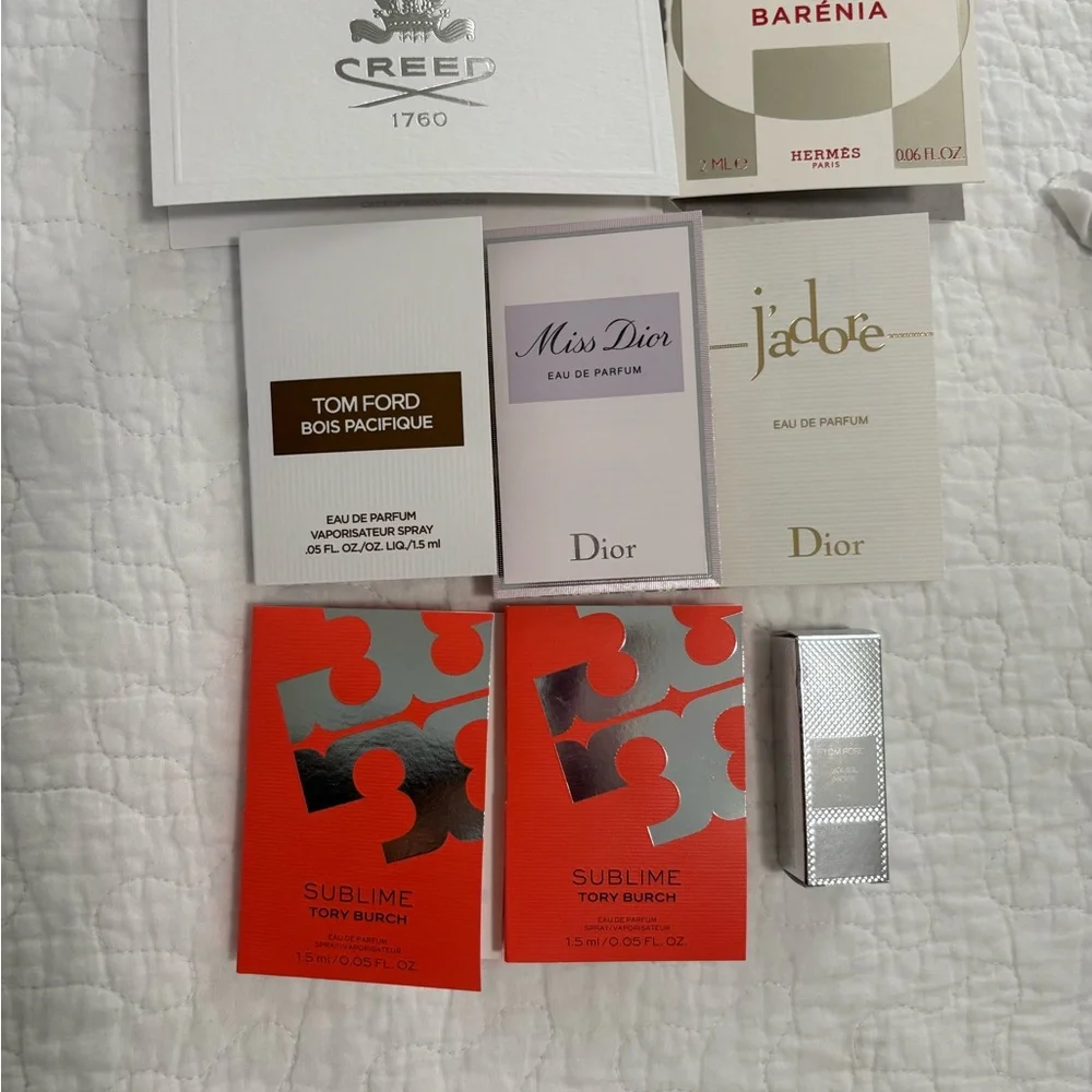 Assorted Perfume Sample Set - Picture 1 of 2
